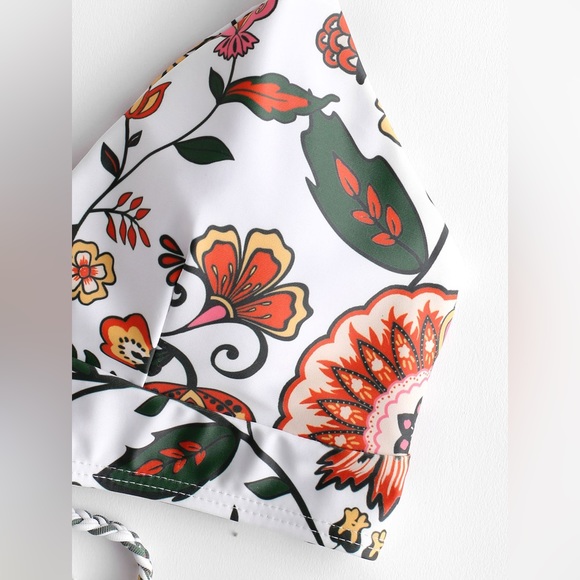 UNVL Cross Cross Bikini Set Lace Up Bikini - Picture 3 of 6